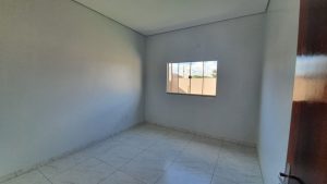 Vende-se casa em Juara MT