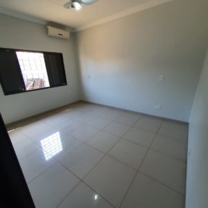 Vende-se casa em Juara MT - 03 quartos no São João