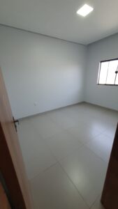 Vende-se casa em Juara MT