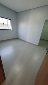 Vende-se casa em Juara MT